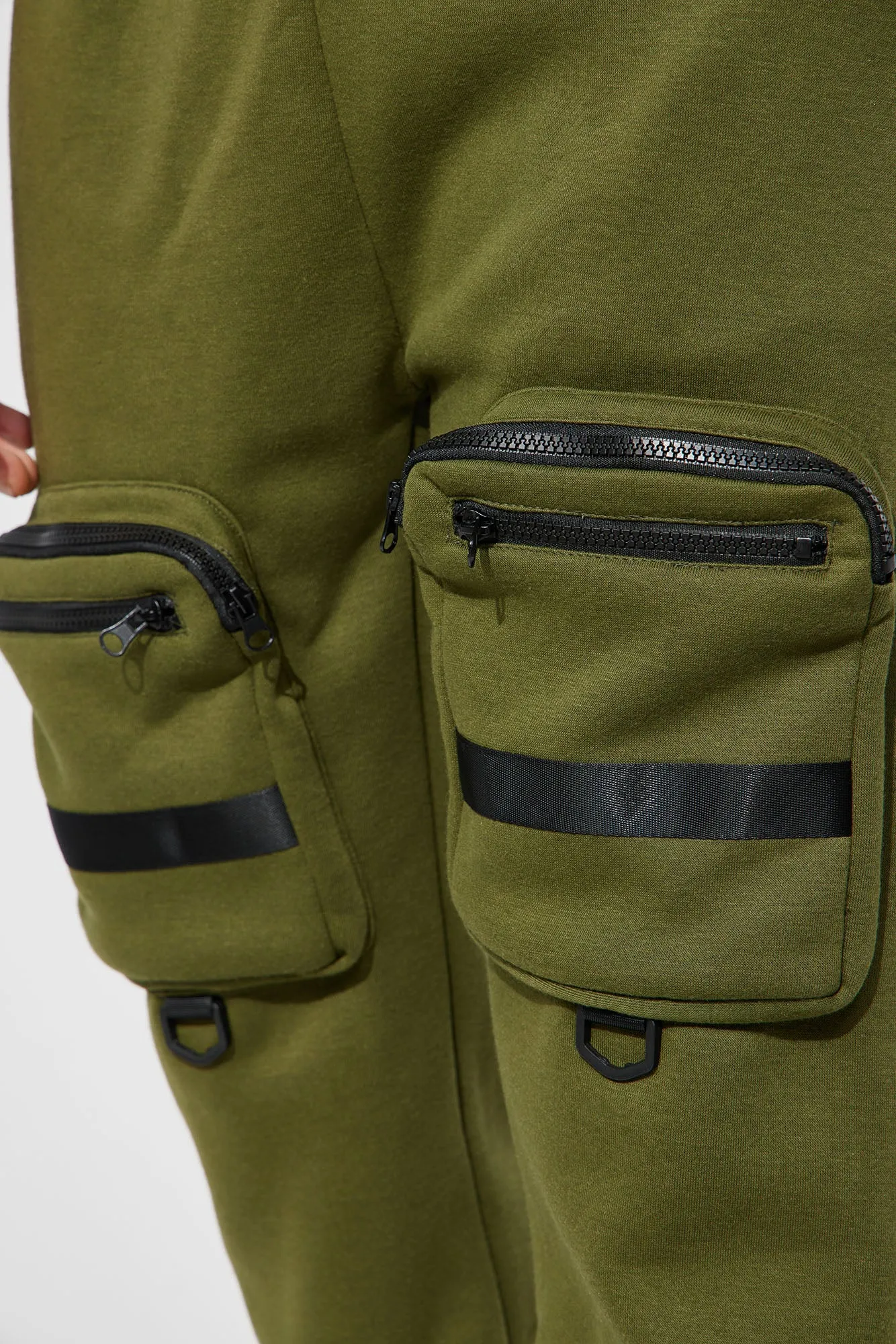 Another Day Cargo Sweatpants - Olive