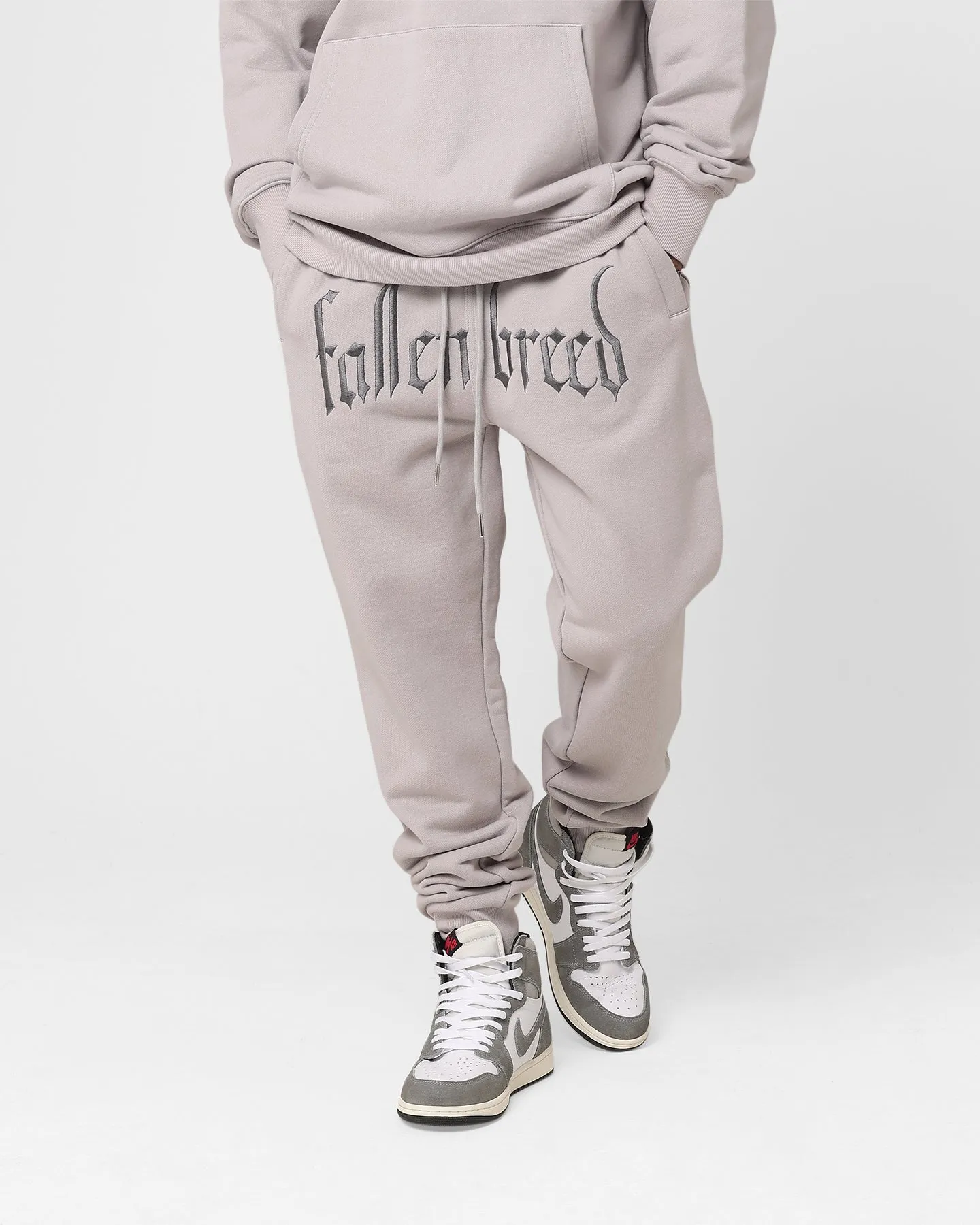 Fallen Breed Logo Sweatpants Light Grey