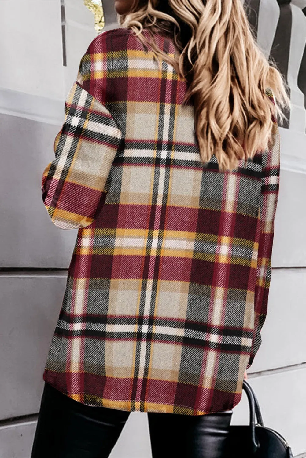 Geometric Plaid Print Pocketed Shirt