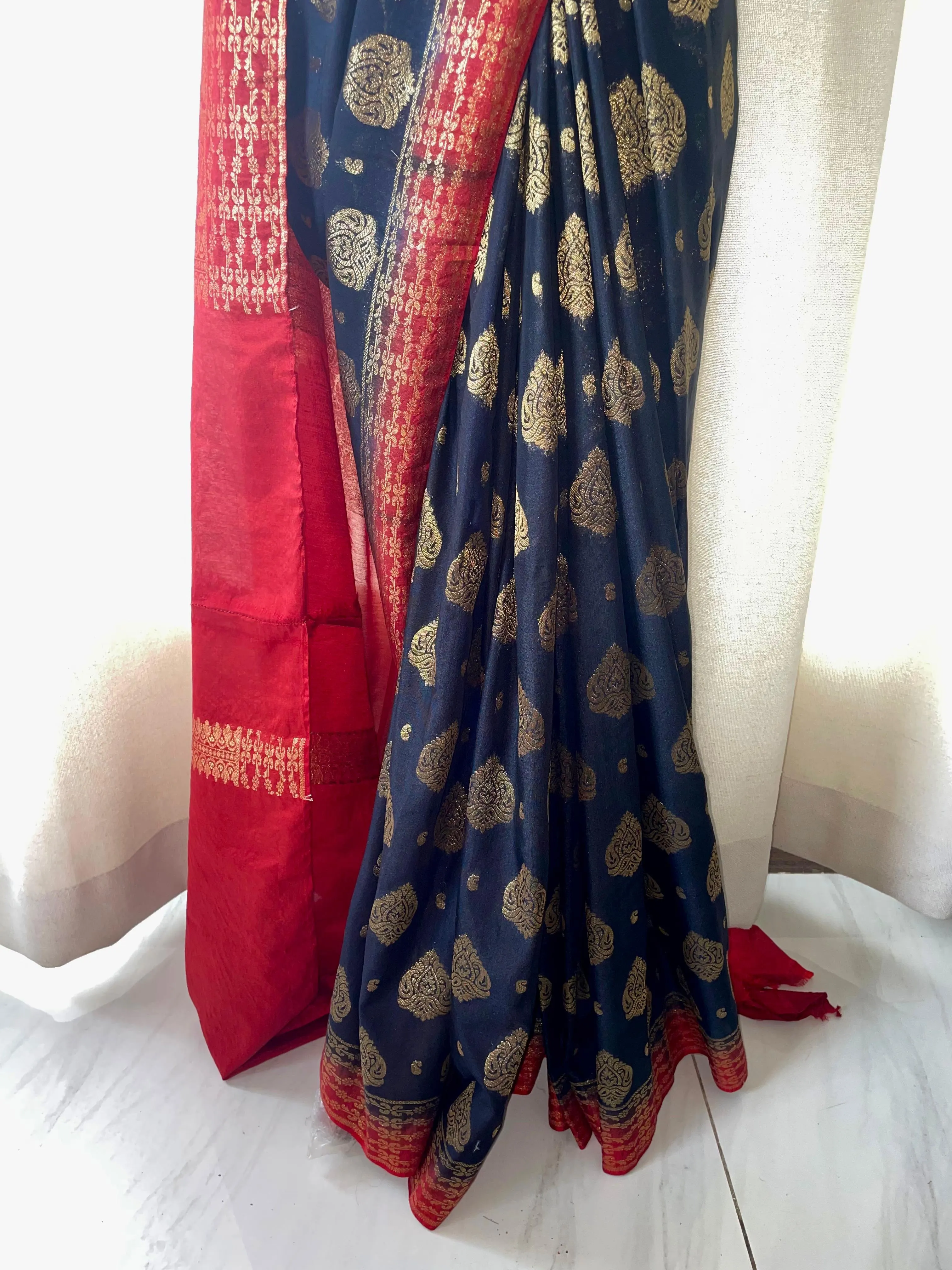 Handloom Antique Banarsi: Saboor