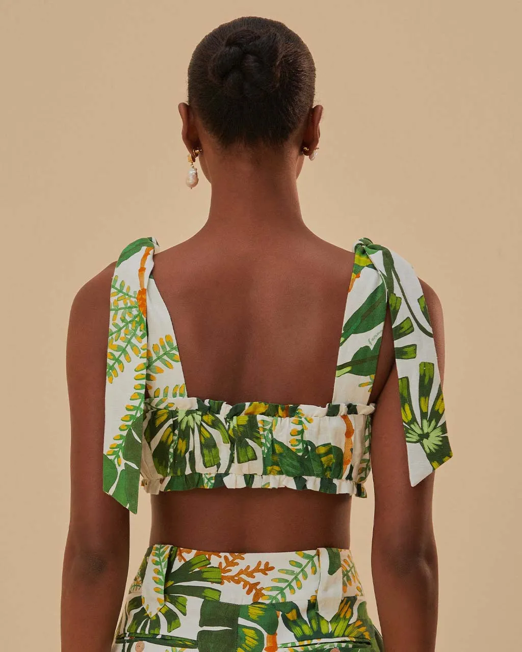 Tropical Forest Off-White Knot Sleeveless Crop Top