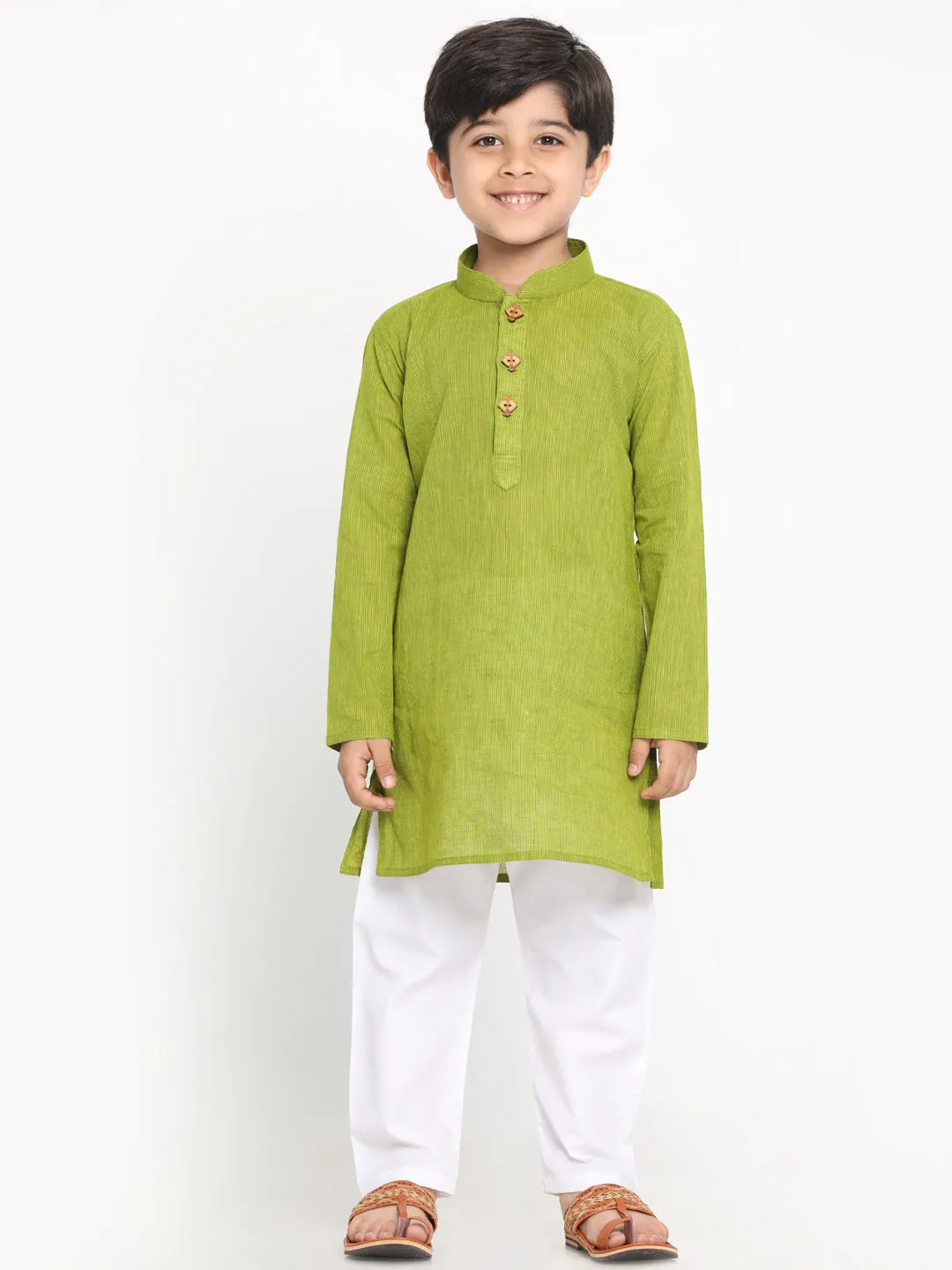 VASTRAMAY Boy's Green Cotton Kurta